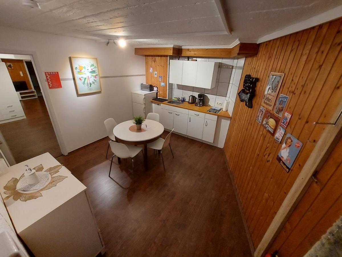 קלן Basement Apartment מראה חיצוני תמונה